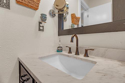 Dean's Retreat at Georgetown home Dean's Retreat at Georgetown home