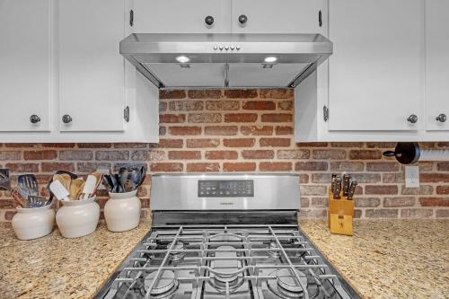 Dean's Retreat at Georgetown home Dean's Retreat at Georgetown home