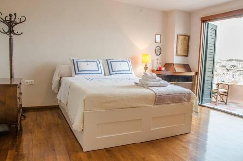 Anafiotika FOS Cycladic Home!, Athens