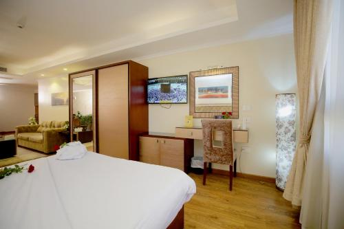 Cairo Taj Hotels & Suites - Dokki - image 2