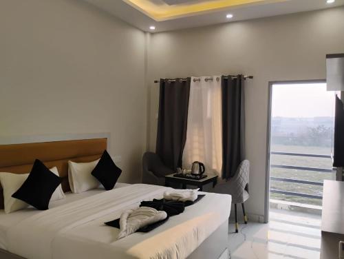 Aastha Guest House in Shivalik Nagar