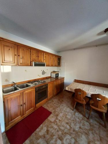 virtuve, Oasis House in Forni Di Sopra