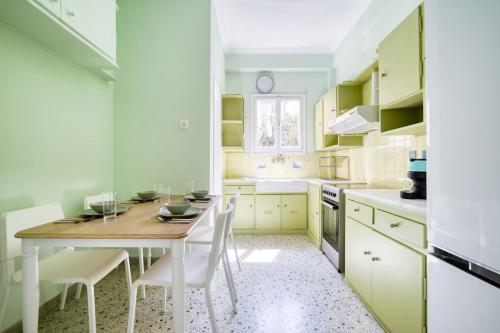 Spacious 3 Bedroom Flat at Metro, Atene (foto 5)