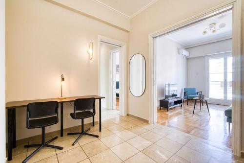 Spacious 3 Bedroom Flat at Metro, Atene (foto 6)