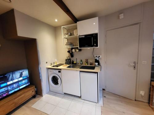 Les Glycines, T2 near downtown in 푸아티에