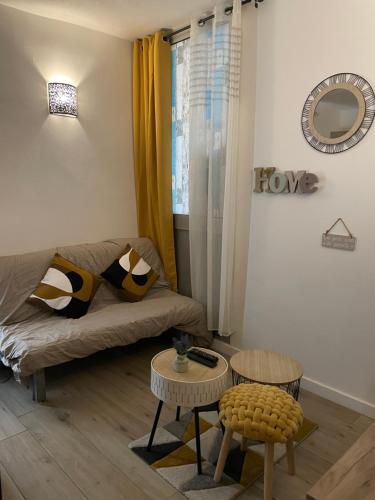 Nice, Seaside apartment 4