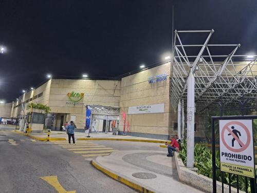 متاجر, Apto Comodo cerca de Centro de Puerto La Cruz in Puerto La Cruz