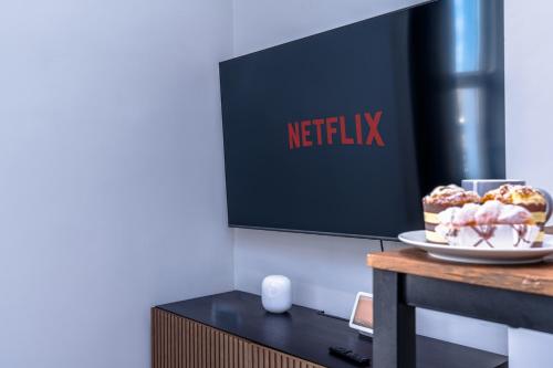 Artful flat with skyline view, Stokes Croft – khách sạn tại Kingsdown