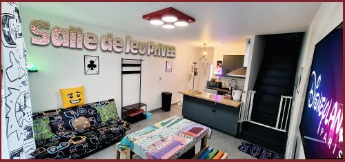 Їжа та напої, 15' de Disney maison à thème 75m2 avec SALLE DE JEUX privée 6 couchages (15' de Disney maison a theme 75m2 avec SALLE DE JEUX privee 6 couchages) in Байі РОМЕНВІЛЬЕ