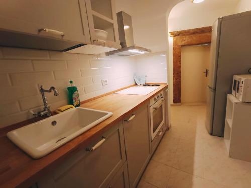Konyha, A casa di Asia nel Borgo Medievale in Poggio Moiano