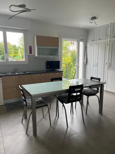 Facilities, Maison avec grand jardin - House with large garden in Fagnieres