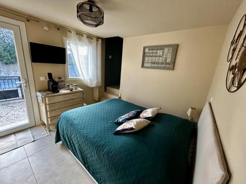 Le clos Mirondin in Six Fours Les Plages City Center