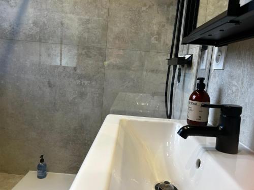 kopalnica, Le clos Mirondin in Six Fours Les Plages City Center