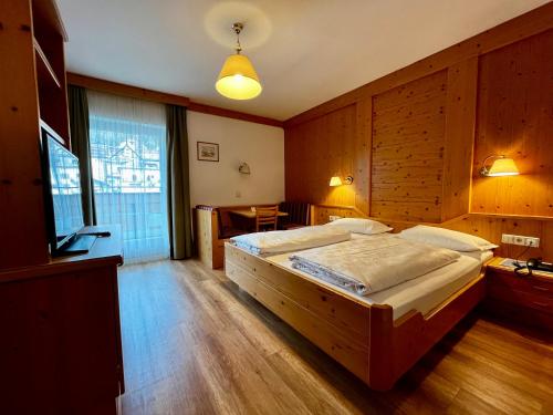 Hotel Sureghes - image 5