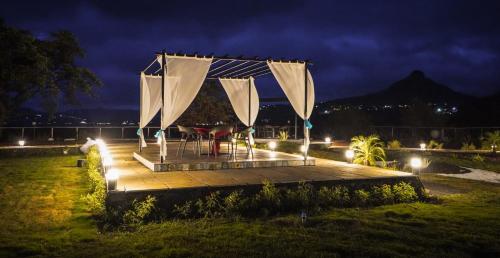 Iekārtas, Amour Resort & Spa Pawana in Shilimb