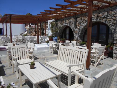 La Veranda of Mykonos Traditional Guesthouse - image 3
