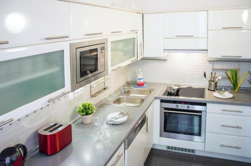 Apartment Jindrisska 25 - image 6