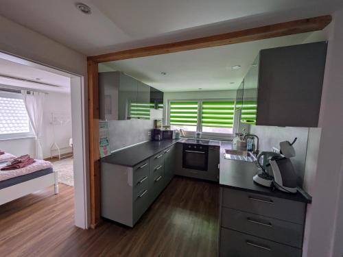 virtuve, fewoflagmeier Meidelstetten I Maisonetten Wohnung Alb in Hohenstein (Reutlingen)