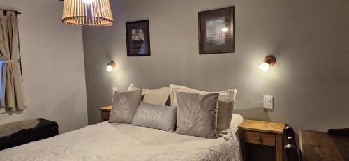 2 twin beds