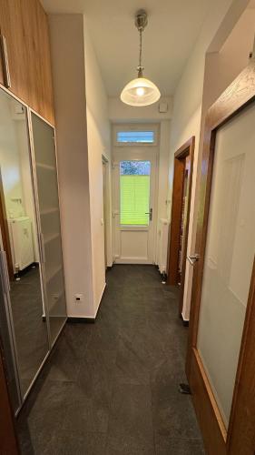 Ruhiges Apartment mit guter Verkehrsanbindung in 貢波爾茨基興