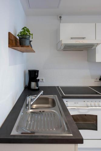 virtuve, Modernes, stilvolles Apartment 1 in Buxheim (Bavaria)