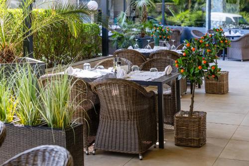 Grand Hotel Shumen - image 7