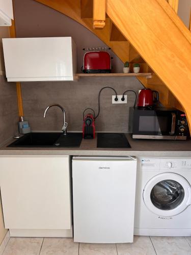 Appartement F1 duplex Hyper centre in แซงต์ ดิซิเญ