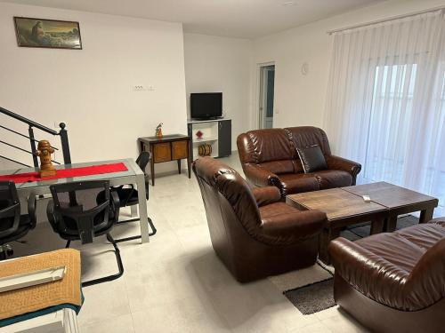 House for rent, Prizren