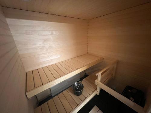 Cozy two bedroom apartment with sauna, garden and terrace in Konala