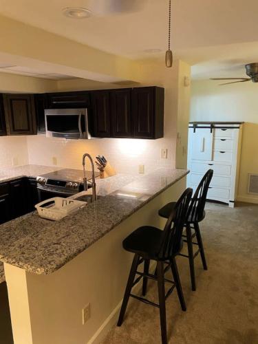 Country Bliss Pool Spa & Nature's Playground in Etowah (TN)