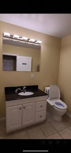 Fürdőszoba, YK Aurora in Yellowknife (Északnyugati Területek)