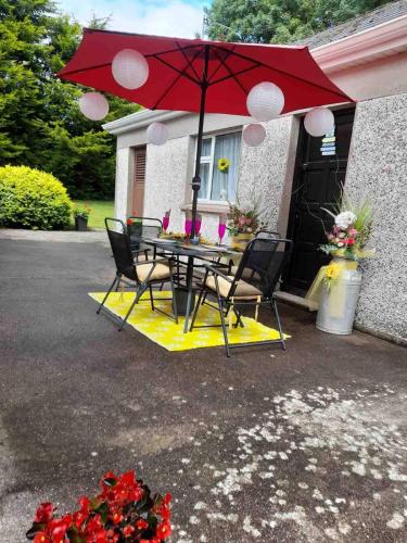 Sunny South East Holiday Home in ยอล