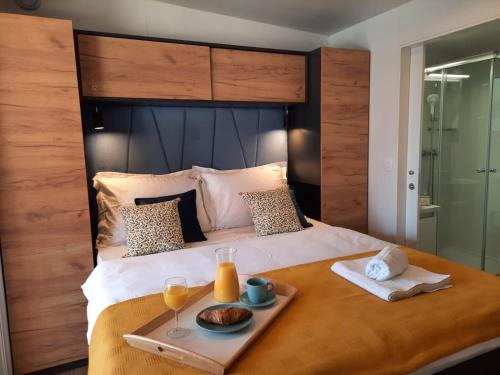 2 bedrooms, 4 beds