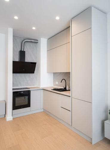 Caffe o milk near Promenada