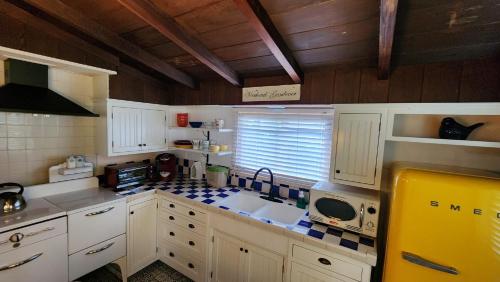 Redwood Hollow Cottages in San Diego, USA
