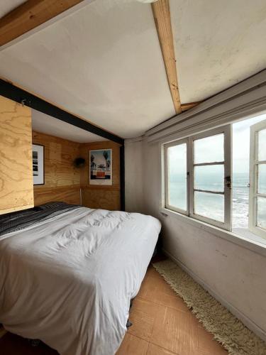 1 queen bed
