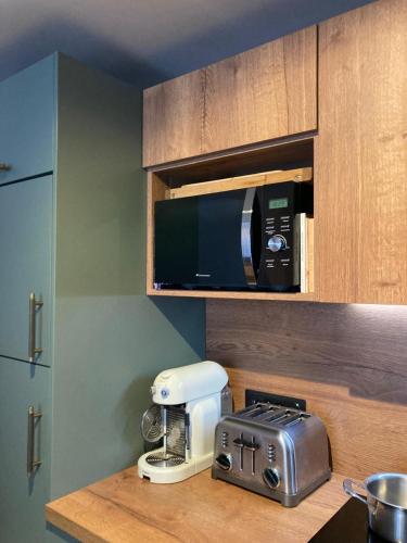 Kitchen, Proche Vieux-Port Mucem et plages T2 avec terrasse in Les Crottes