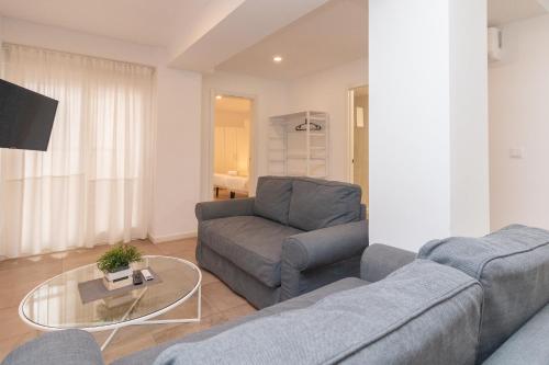 One-Bedroom Apartment image 10