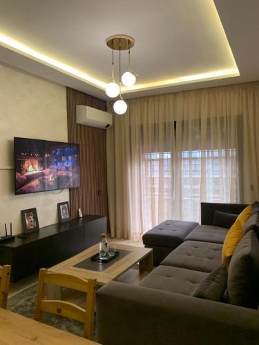 Cosy appartement Hivernage 2chambres - Tap to explore photos
