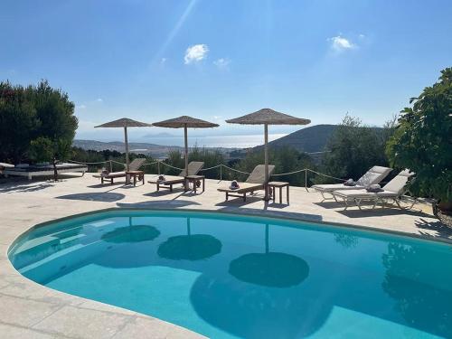 Villa Mikro Chorio, Kóstos
