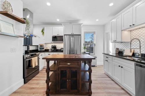 Roslindale village condos in Jamaica Plain