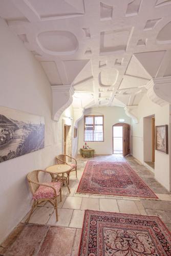 Exterior view, Hotel Mader in Steyr