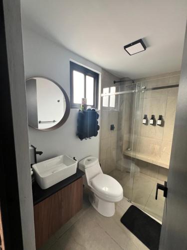 دش, Casa con Alberca privada en Cuernavaca in Los Limoneros