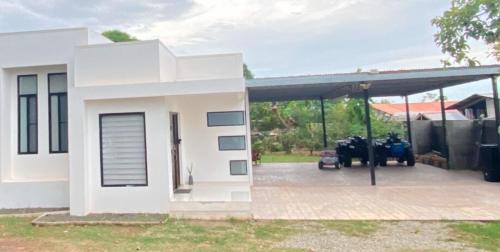 . Minimalist House In Chitre