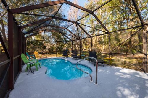 View, Havana Hideaway 3BR Home with Private Pool and Dedicated Office in Vilano Beach