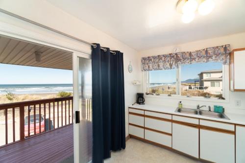 Getaway Oceanfront Lodging