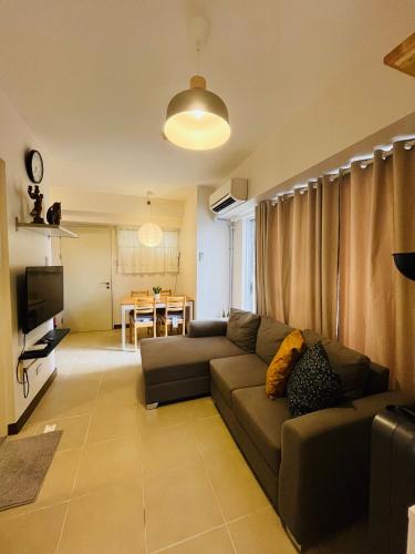 Relaxing 2BR Condo with Balconies at Infina Cubao QC, Manila
