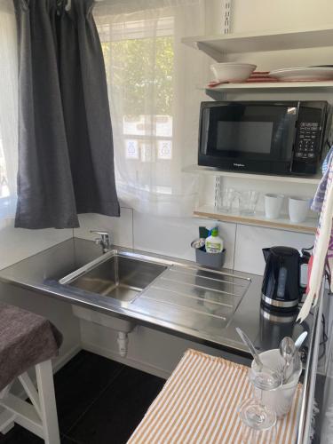 Bay Beauty Motel in มาเรวา