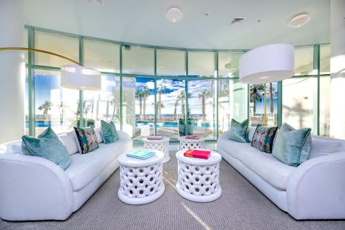 Turquoise Place C2602 - image 4