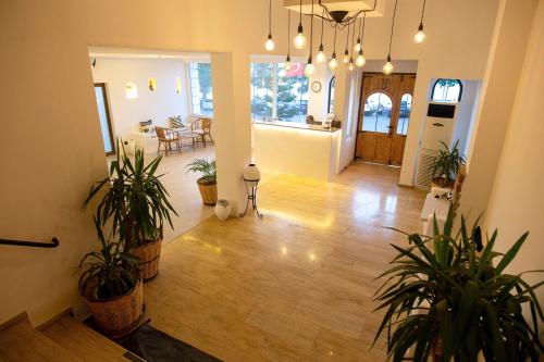 Empfangshalle, Çamlık 87 Hotel Ayvalık (Camlık 87 Hotel Ayvalık) in Ayvalik